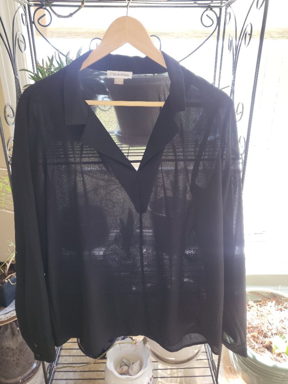 Calvin Klein Black Sheer Chiffon V-Neck Long Sleeve Blouse Top Size Large L